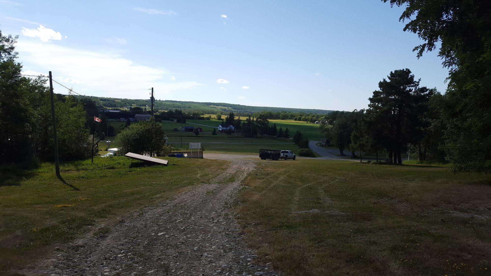 Parc Sutton Bay Park Hotel New Liskeard Esterno foto